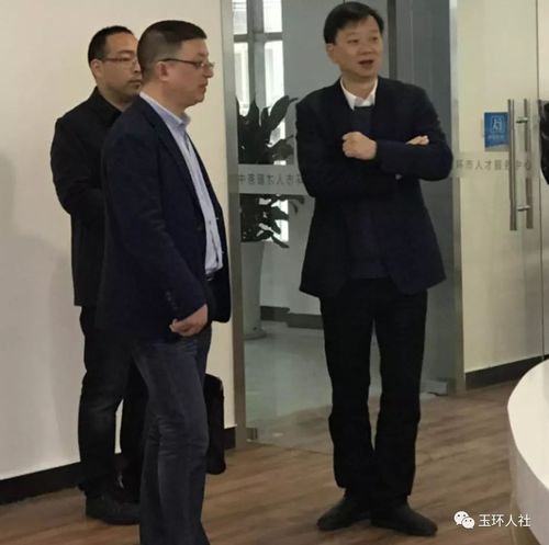 市委常委,组织部长郑志源调研人才服务联盟工作