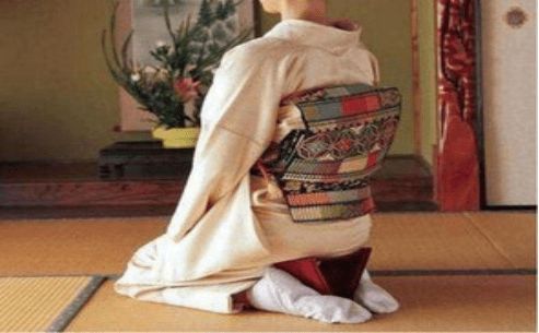 日本人拜访亲友进屋前要脱鞋,遇见有脚气的可怎么办?