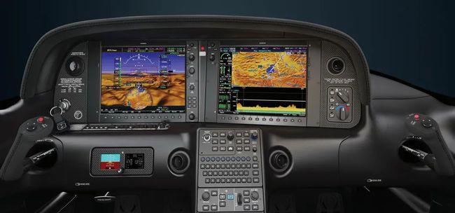 一起来看看私人飞行定义者西锐sr20