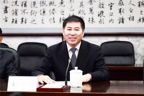耿建明荣盛房地产发展股份有限公司董事长介绍