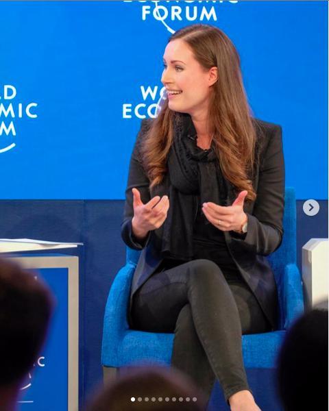 芬兰女总理牛仔裤亮相达沃斯,如邻家女孩般,对比下伊万卡油腻了