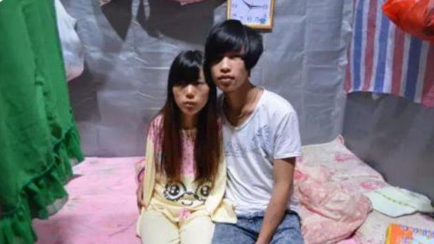 "无臂妈妈"喂奶照感动网友,用双腿养活孩子,画面看着就心疼