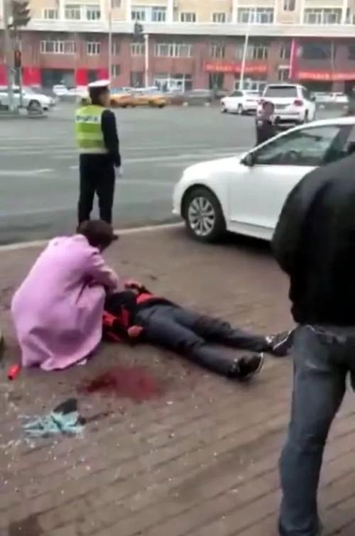 警方最新通报:哈尔滨女子当街遭"情杀",凶手仍在逃丨事前或被跟踪