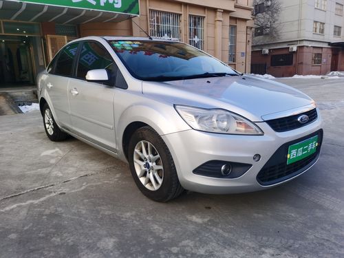 2008年11月福特 福克斯 2009款 三厢 1.8l 自动豪华型