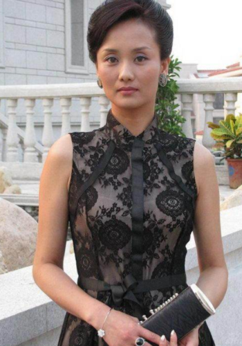 有种让人眼红叫李颖,嫁富豪老公,把女儿培养成奥运冠军,今50岁风采