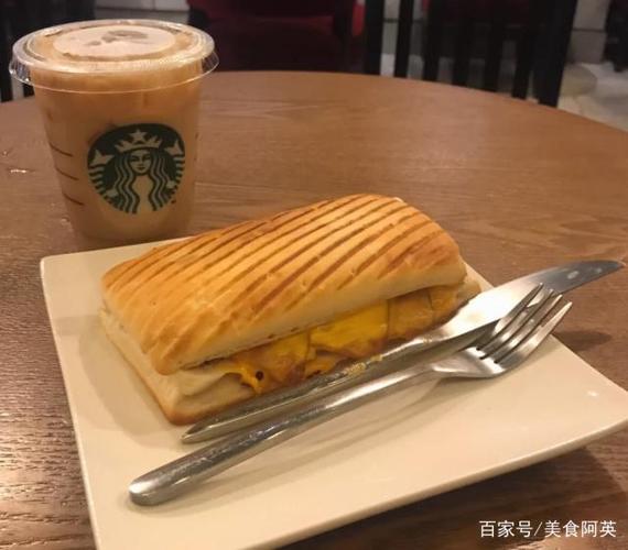 星巴克除了咖啡,还有面包点心值得品尝,是当早餐或下午茶的首选