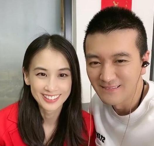 钟丽缇的老公黄圣依的老公张萌的老公看到伊能静的害怕