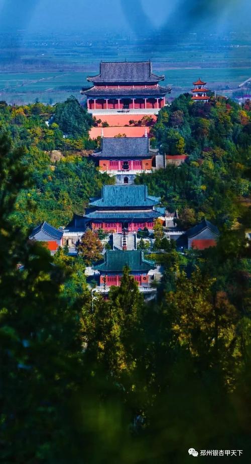 千年佛光艾山