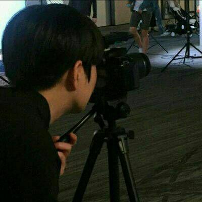 头像男生霸气背影头像带字非主流