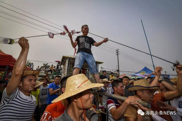 两岸共祭白玉蟾祖师圣诞,海南军坡文化节上演千年"穿杖"