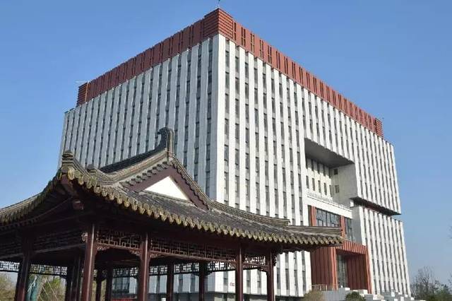  p>扬州大学广陵学院(guangling college of yangzhou university)