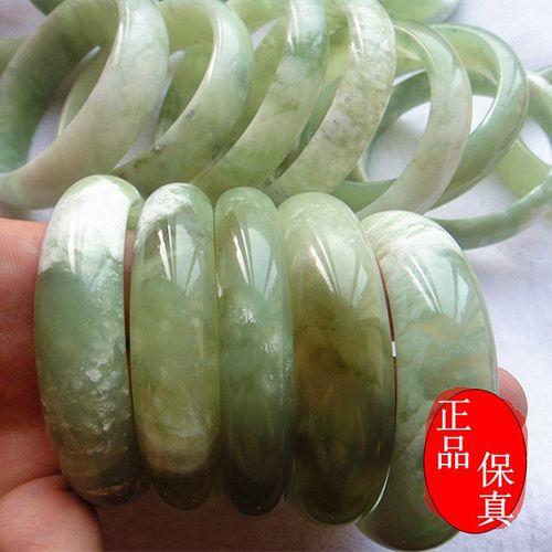 天然a货 玉石手镯 岫岩玉手镯甲翠 贾翠玉镯 岫玉产地手镯