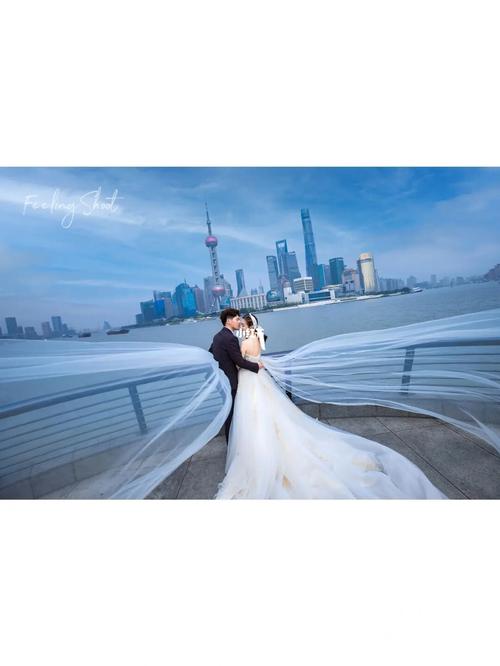 外滩拍照∣外滩罕见的飘纱大场景婚纱照_婚纱照_写真