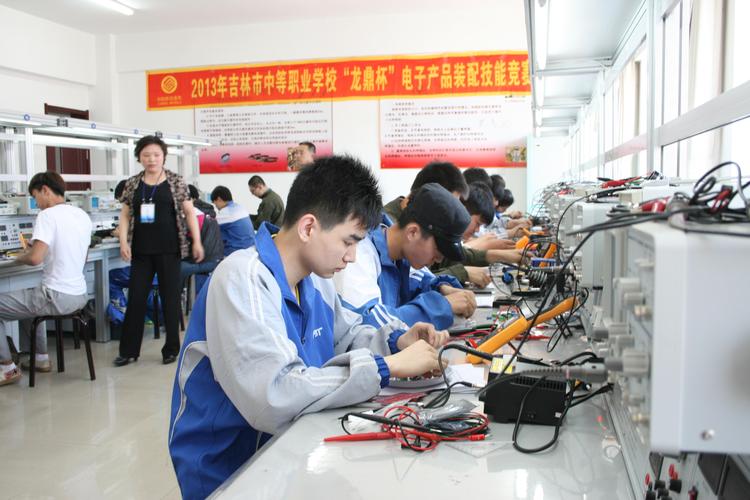 本次技能竞赛的成功举办,为推进我市中等职业教育