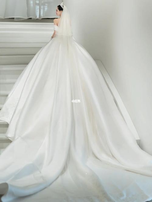 全网最唯美的41566款梦幻大拖尾婚纱合集来啦～_婚纱_lovebridal