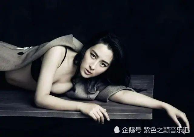 马苏男人装性感诱惑迷人杂志写真