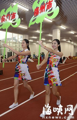 56名举牌引导员将亮相开幕式 获赞最高"颜值"