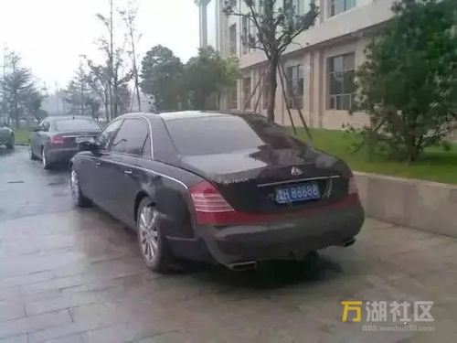 山东最牛车库停着中国第一辆迈巴赫还有3辆豹子号奔驰s级