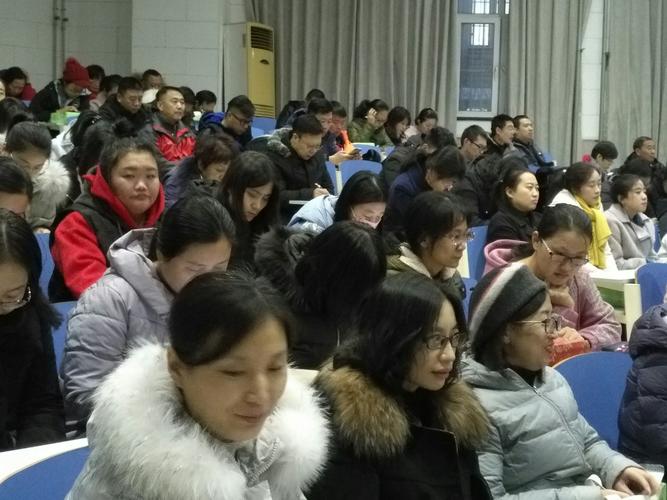 唐山九中召开学习贯彻《治理在职教师有偿补课暂行规定》警示教育大会