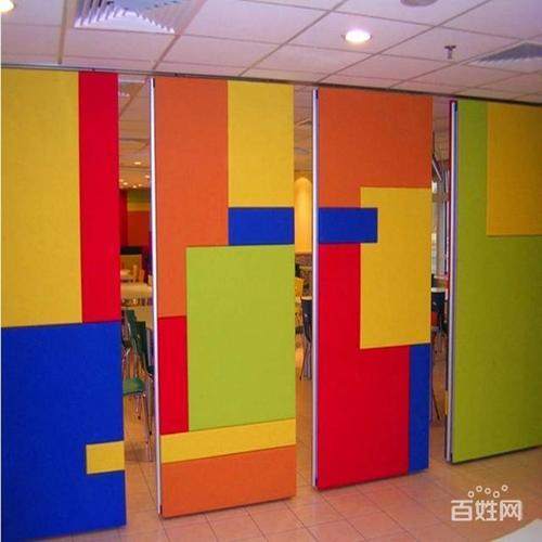 幼儿园教室软包隔音安全的折叠活动隔断墙供应
