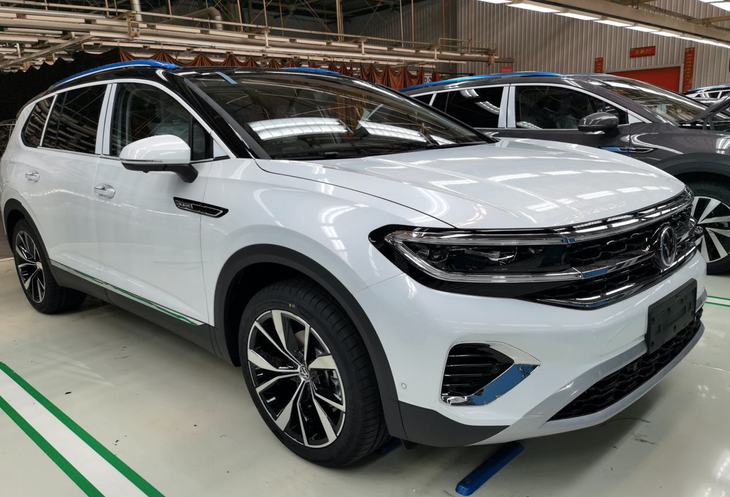 外观方面,2.5t车型和2.