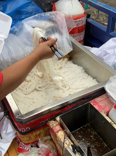 这是全网都在找的泡沫箱肠粉吗_肠粉_美食_美食展示