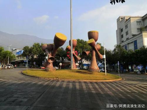 多元民族文化风情城,滇缅边境通道:云南永德