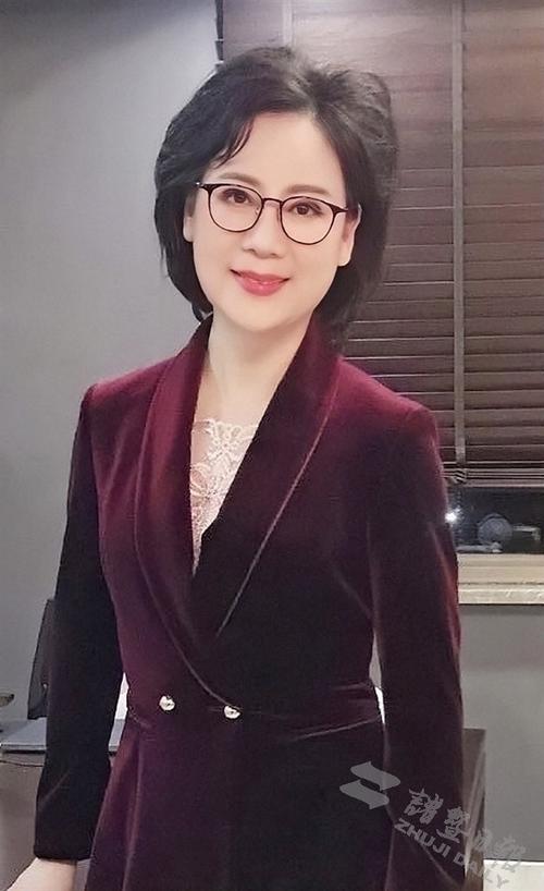 钱惠丽诸暨女神亮相央视春晚