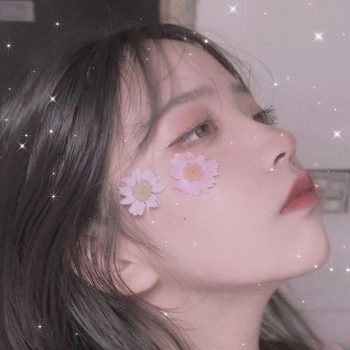 vip·仙女风唯美女生头像:月亮不抱你,时光摧毁你,但我喜欢你