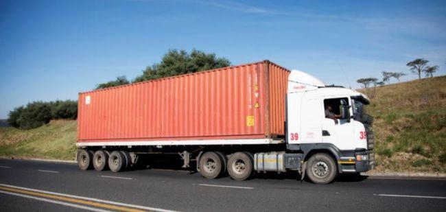 集装箱车队喊话船公司:不给涨价就停工!|告知函|拖车|港口_网易订阅