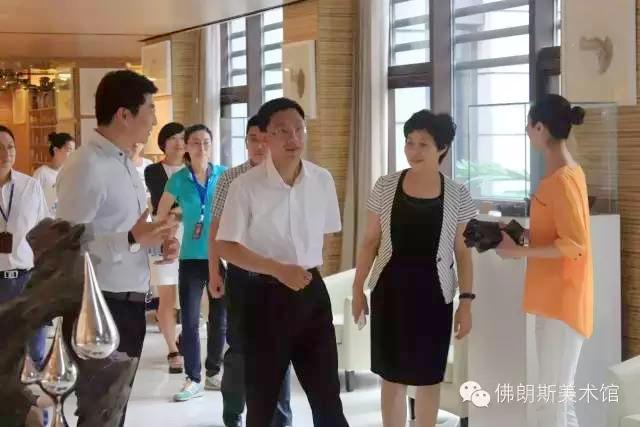 烟台市福山区委书记,区长戴龙成视察参观佛朗斯美术馆