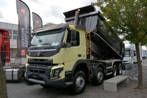 沃尔沃/volvo fmx系列 420马力 8×4 自卸车 沃尔沃 fmx重卡
