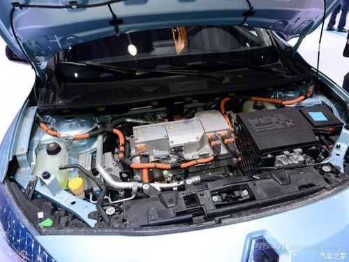 雷诺风朗z.e.电动车的发动机舱
