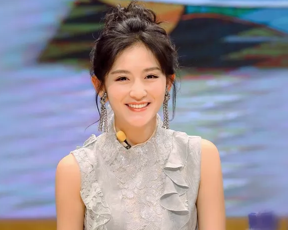 一组女神谢娜的照片,清爽的头发,清秀的脸庞,真美