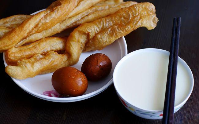 豆浆油条:怀念极简美的早餐吃法,像极了爱情