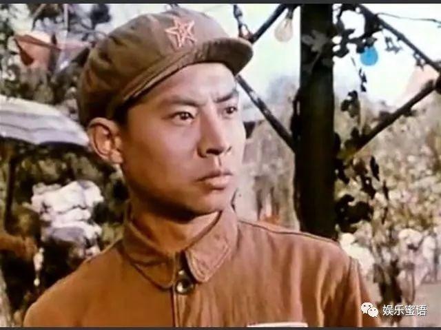 柳堡的故事他一举成名,万里挑一的男主角.演的十分动人!