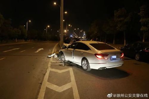 深夜滁州突发车祸,车辆面目全非!(附现场图片)