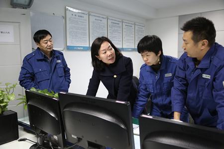 集团公司副总经理孙毅卫赴汉中走访慰问基层员工