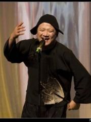 [2] 畅谈二人转/唐鉴军 编辑 唐鉴军认为二人转之所以受到大众的欢迎