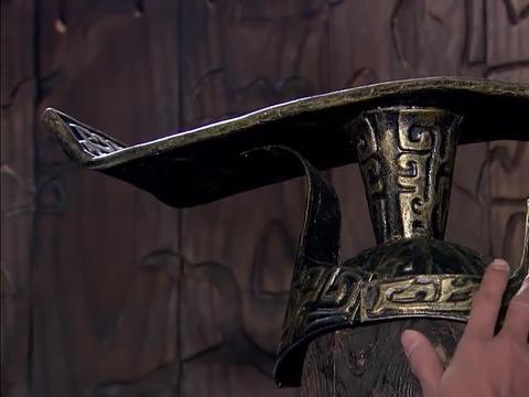 启私自带平天冠,想当天下的共主,没想到舜帝爷爷来了