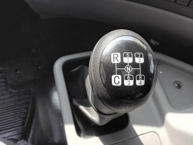 东风天龙前四后八28方油罐车