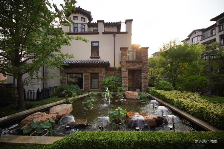 大连市内联排别墅实际600平左右赠送空中花园70平小院