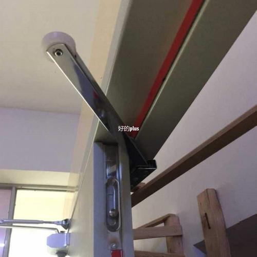 防火门顺位器怎么安装