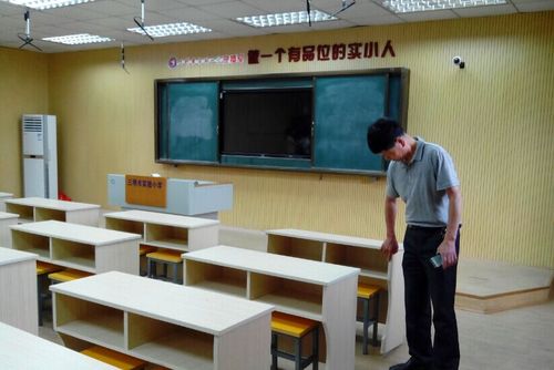三明实小,永安南小,永安职专等多所学校录播教室建设和使用情况,向