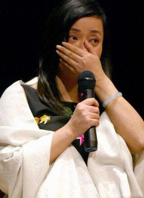 61岁解直锟心脏病突发病逝遗孀毛阿敏悲恸发讣告留180亿财富