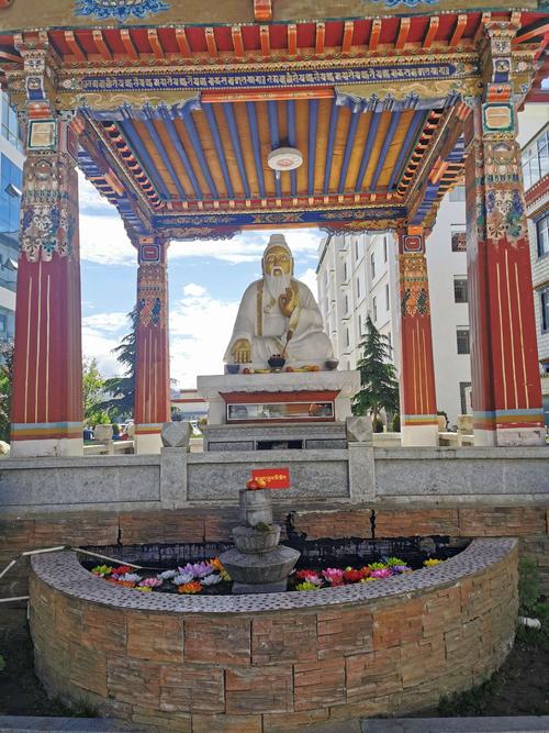 云丹贡布,感汉藏文化的博大精深.