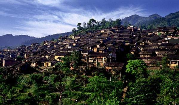 【十万老广游连南】清远连南千年瑶寨,万山朝王,金子山90悬崖天梯