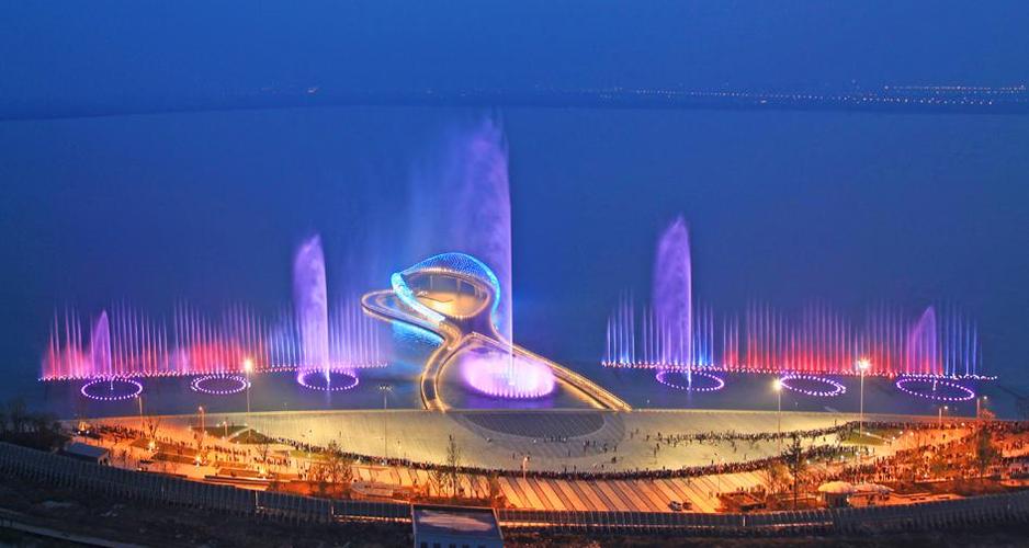 活动地点:苏州苏州湾 集合地点:苏州东太湖苏州湾音乐喷泉广场 活动