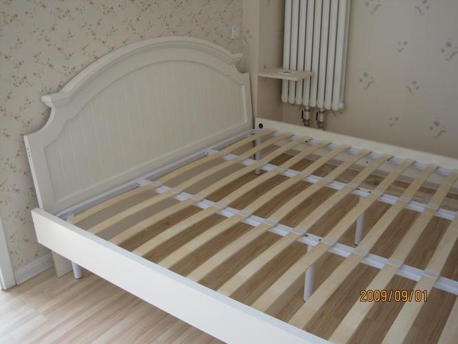 床,排骨架和实木板两种结构?你认为哪个好?