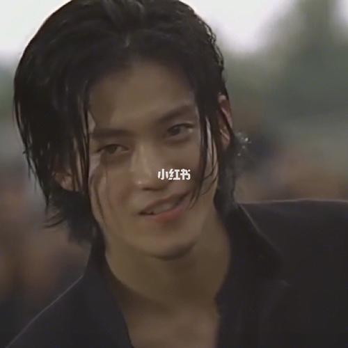 热血高校1 2 小栗旬那时帅的一塌糊涂,不像现在有时本山98这部电影